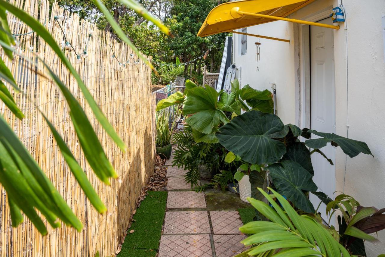 Tropical Cottage In Prime Airport Area Miami Exterior photo